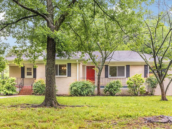2nd image of 205 Parkway Cir