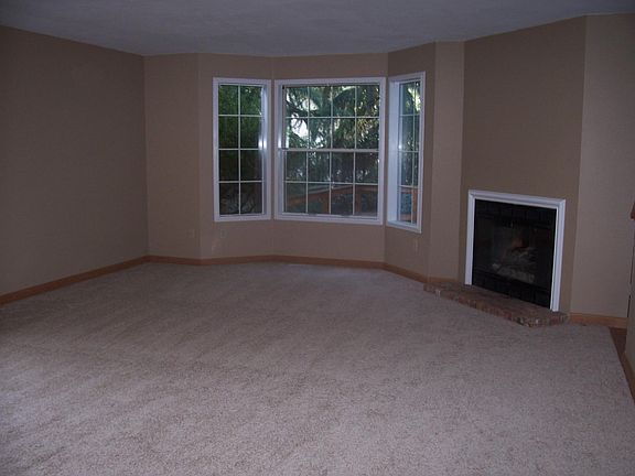 5th image of 10249 NE 129th Ln