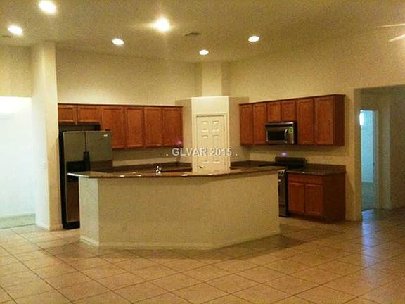 3rd image of 4054 Helens Pouroff Ave