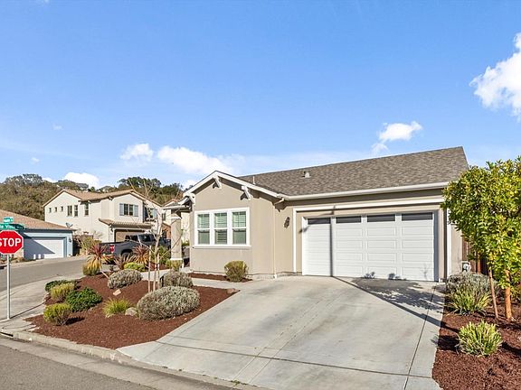 3rd image of 1803 Palisades Drive