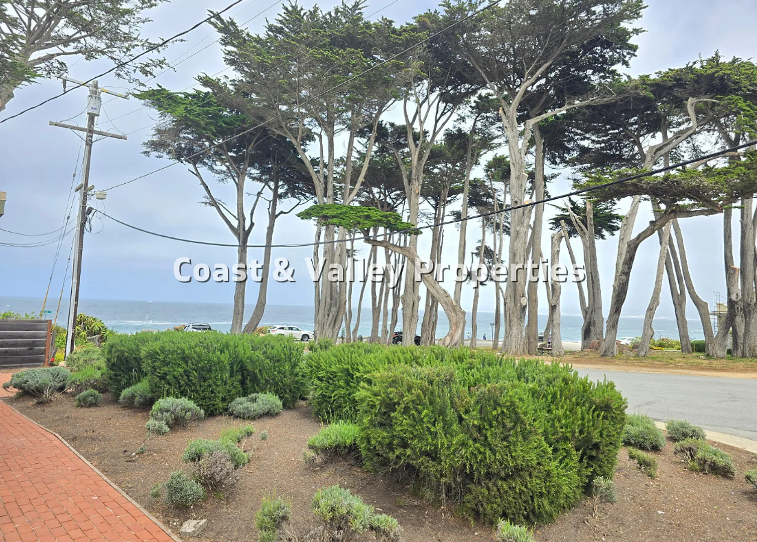 Ocean View Coastal Retreat in the Heart of Pacific Grove — Photo 3
