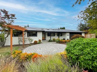 2040 128th Ave SE, Bellevue, WA 98005