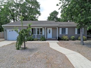 810 Arlington Ave, Forked River, NJ 08731