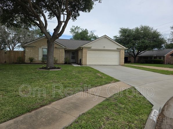 3127 E Heatherock Cir