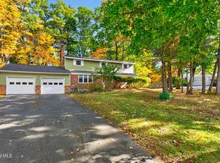 13 Rolling Brook Drive, Clifton Park, NY 12065