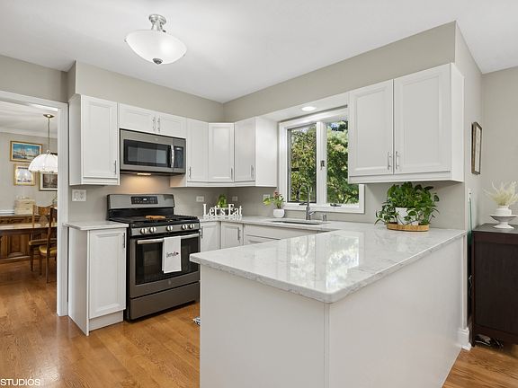 4th image of 1516 Virginia Ave