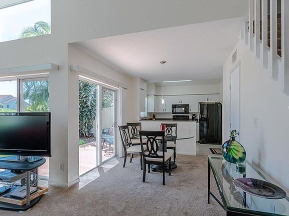 5th image of 6111 Mirada Cir