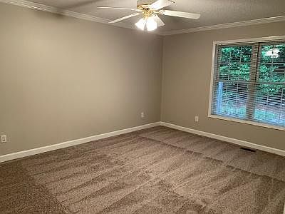 5th image of 1108 Southwood Dr