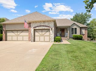 6021 S Black Oak Dr, Springfield, MO 65810
