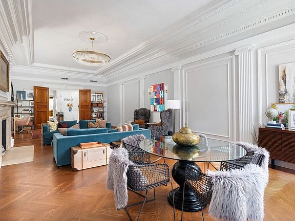 3rd image of 260 Beacon St APT 5