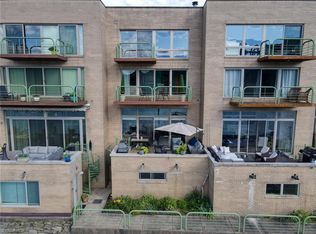 4 Huston Rd, Oakmont, PA 15139