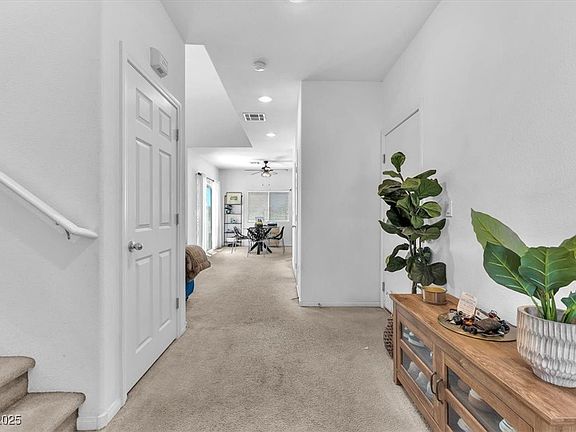 4th image of 2837 Canonero St