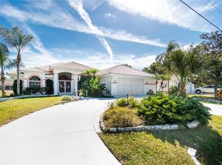 153 Sportsman Rd, Rotonda West, FL 33947