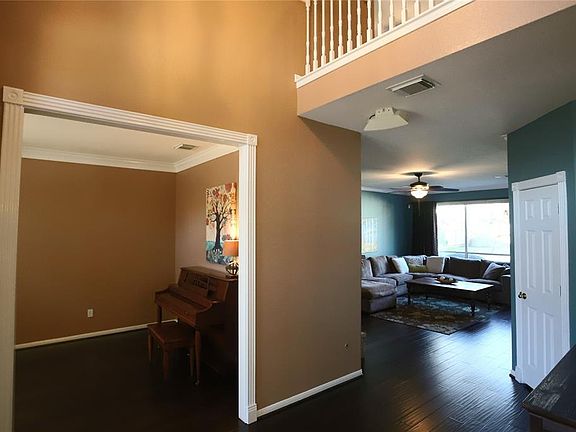 5th image of 3915 Hanberry Ln