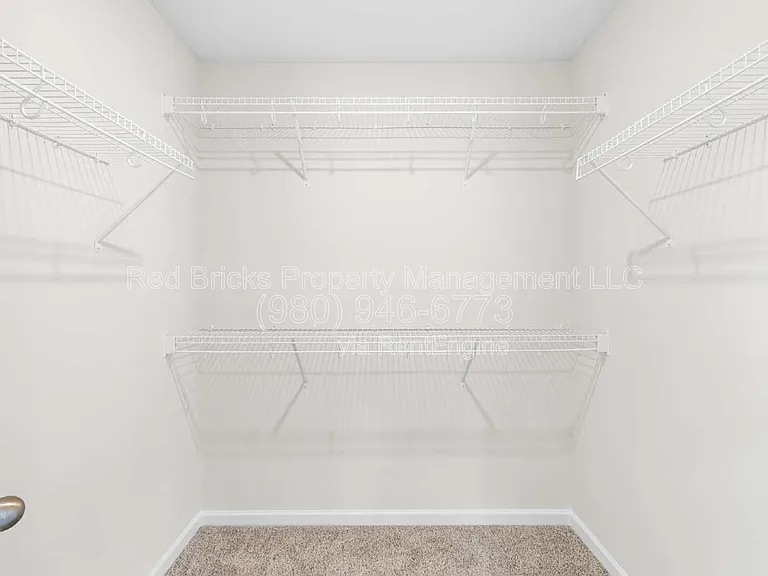 2220 Belterra Dr — Photo 12
