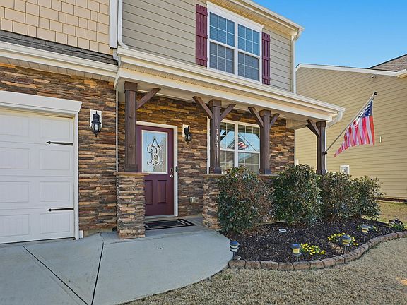 2nd image of 144 Lake Grove Rd