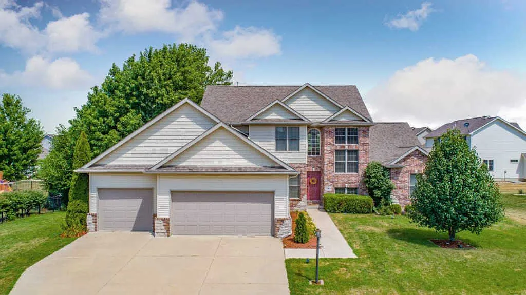 3909 W Hearthwood Dr photo 1