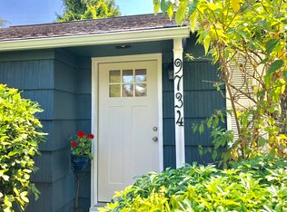 9734 32nd Ave SW, Seattle, WA 98126