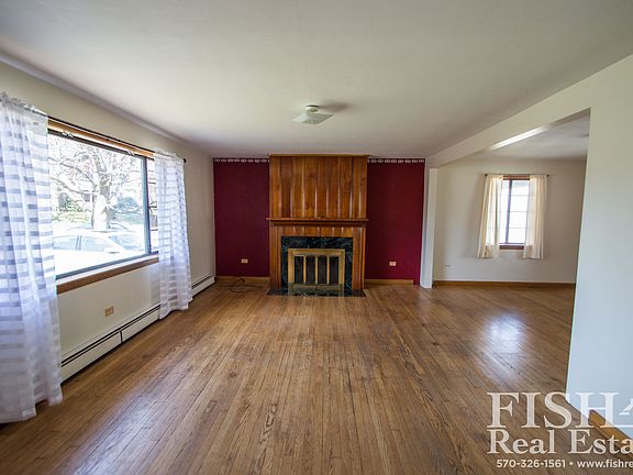 4th image of 113 S Washington St