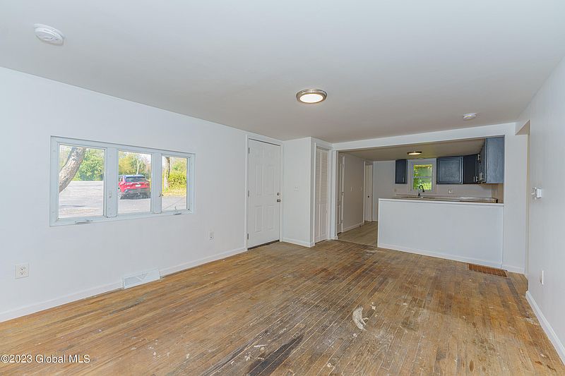 5th image of 1191 New Loudon Road