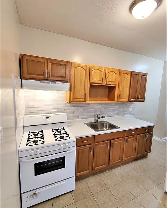 345 Legion St #1R