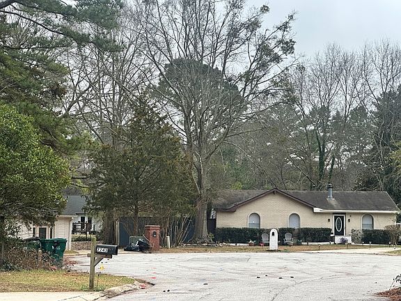 4th image of 7747 Lark Ct