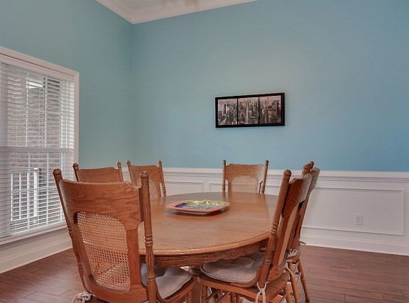 5th image of 1143 Brighton Dr