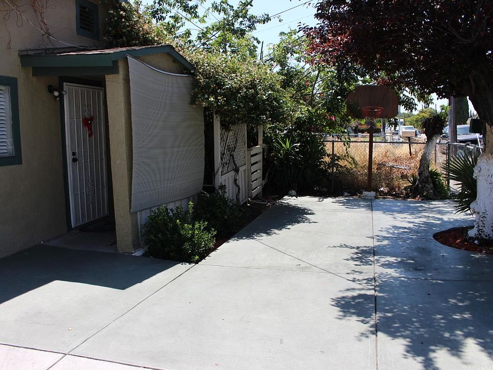 1st image of 44 S Sunset Ave