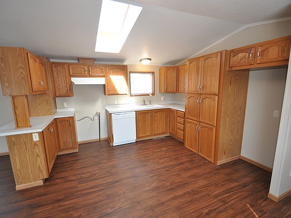 3rd image of 504 Forest Blvd