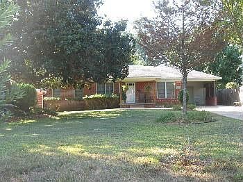 2nd image of 4419 Lakeshore Dr