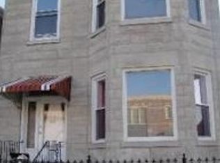 2037 W Warren Blvd, Chicago, IL 60612