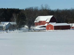 N8216 Polinske Rd, Portage, WI 53901