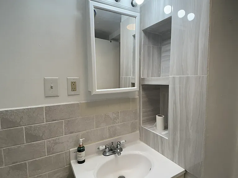 195 Independence Ave #111 — Photo 10