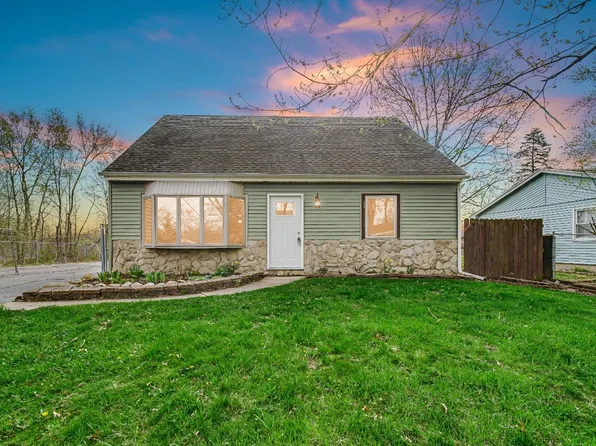 773 Acadia Rd, Valparaiso, IN 46385