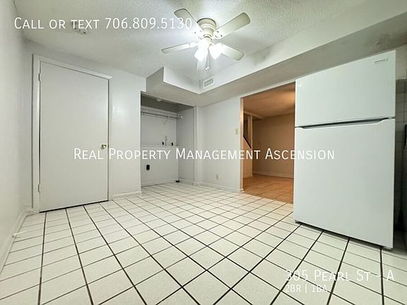2nd image of 305 Pearl St Unit A