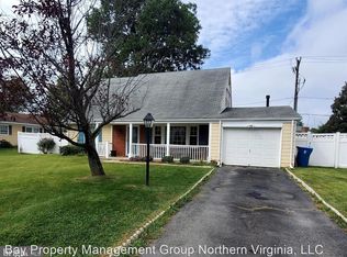 4214 Middle Ridge Dr, Fairfax, VA 22033