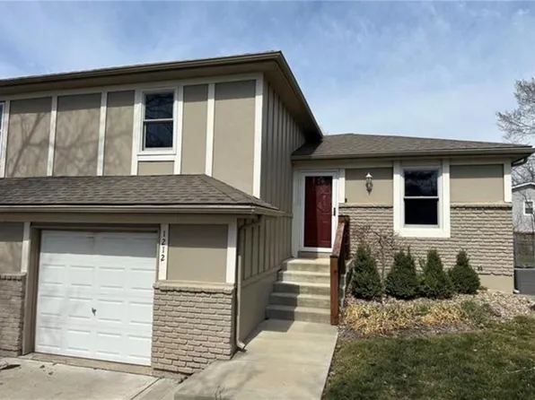 1212 W Sheridan St, Olathe, KS 66061