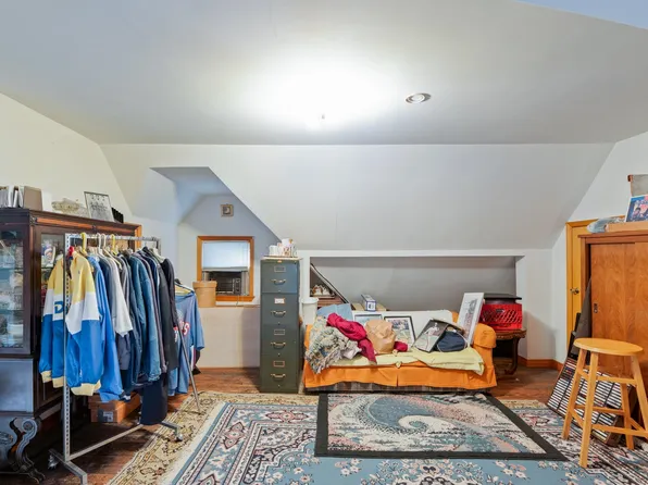 17 East 39th Street image 25 of 33