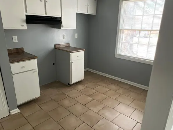 3786 Cambridge Station Dr, Memphis, TN 38115