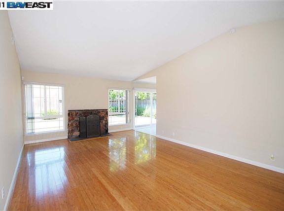 4th image of 4421 Pinewood Ct