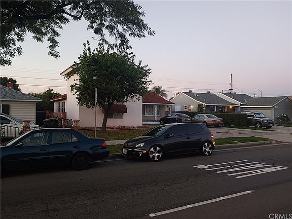 3rd image of 1501 E Lincoln Ave