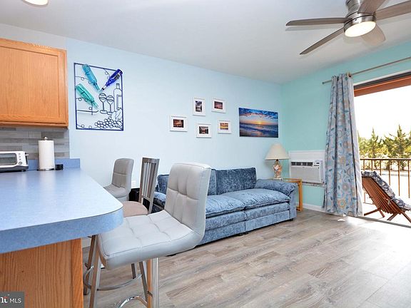3rd image of 202 S 32nd St #102