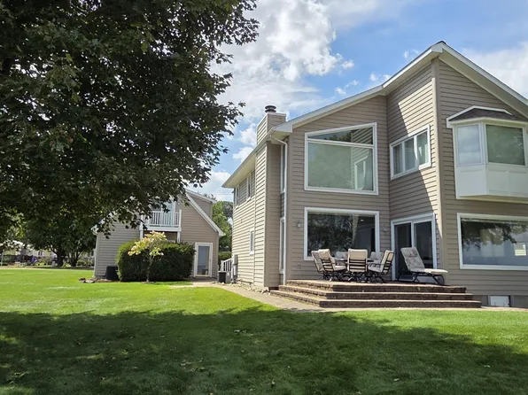 1050 Lakeside Dr, Port Sanilac, MI 48469