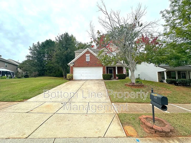 3 bed, 2.5 bath, $2,199 — Photo 1