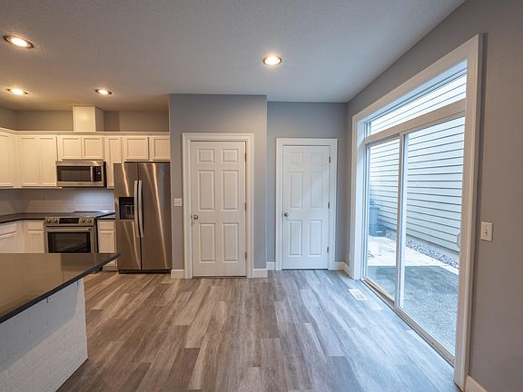 5th image of 2622 NE 88th Pl