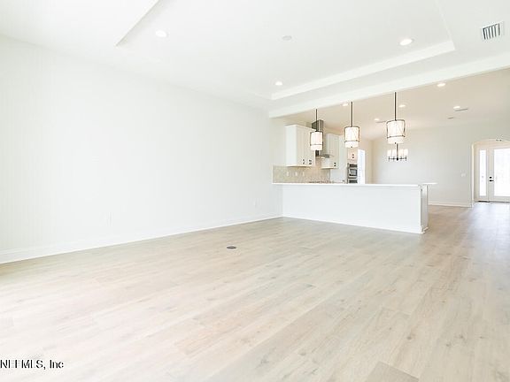 4th image of 115 FIRECREST Drive