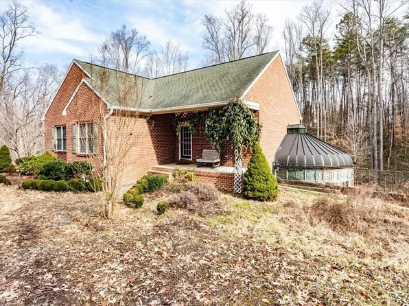 5034 Ange Rd, Louisa, VA 23093