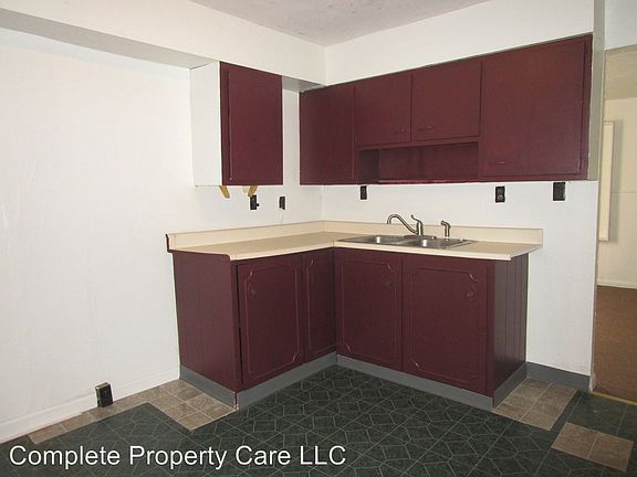 5th image of 816 N Bellaire Ave