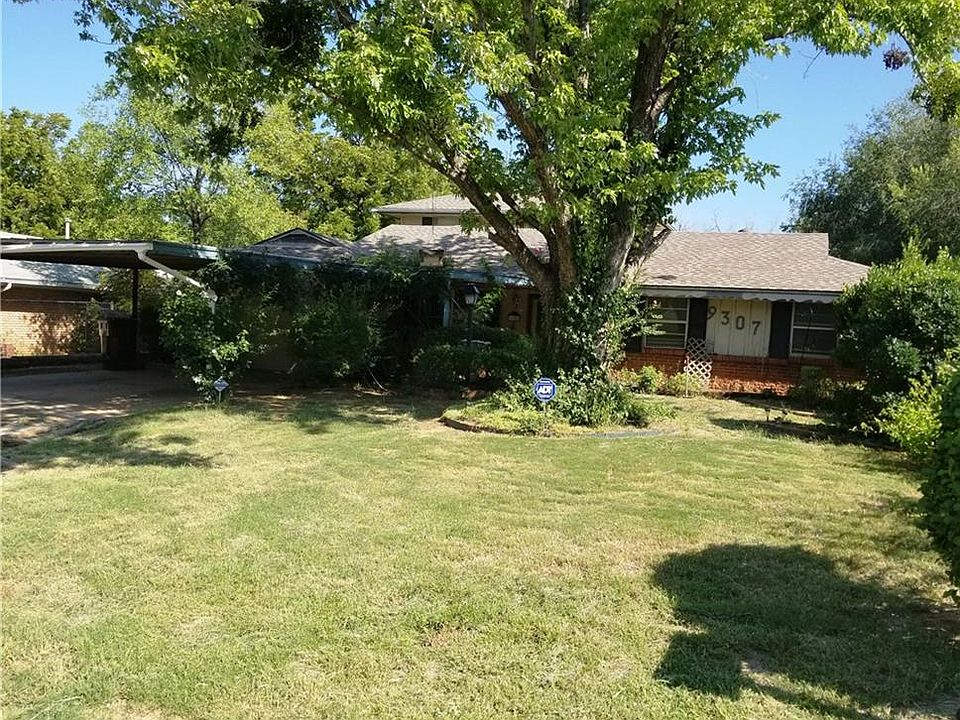 1st image of 9307 NE 45th St
