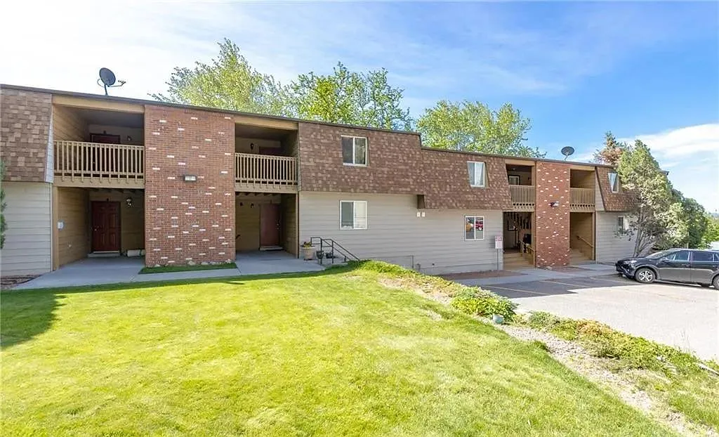 2 bed, 700 sqft, $1,095 — Photo 1